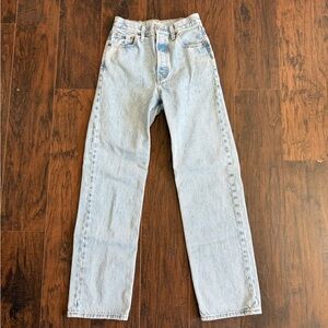 Levi’s Ribcage Straight Ankle Jeans